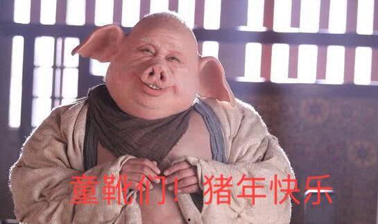 吃瓜群众敲打汽车,揭秘背后故事