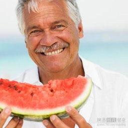 老人吃老瓜,探寻老人与老瓜的温馨故事