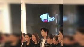 片场吃瓜吻戏,揭秘吃瓜吻戏背后的甜蜜故事