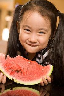 吃瓜少女七瓣,网络红人的崛起之路