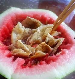 吃瓜泡馍,吃瓜泡馍的独特魅力